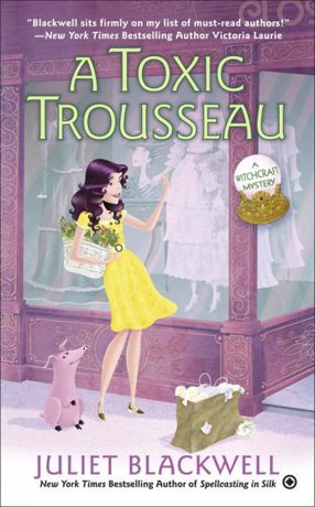 Omslag van A Toxic Trousseau